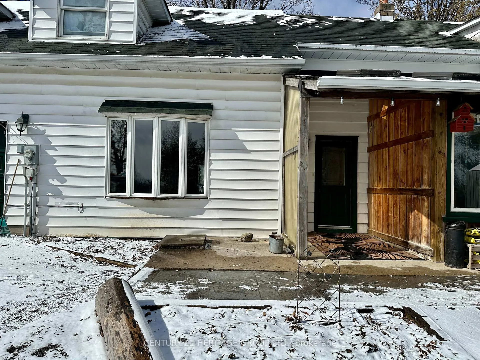 Photo 2 of Unit 1, 1871 Gilford Road, Innisfil, Rural Innisfil — HOMEH