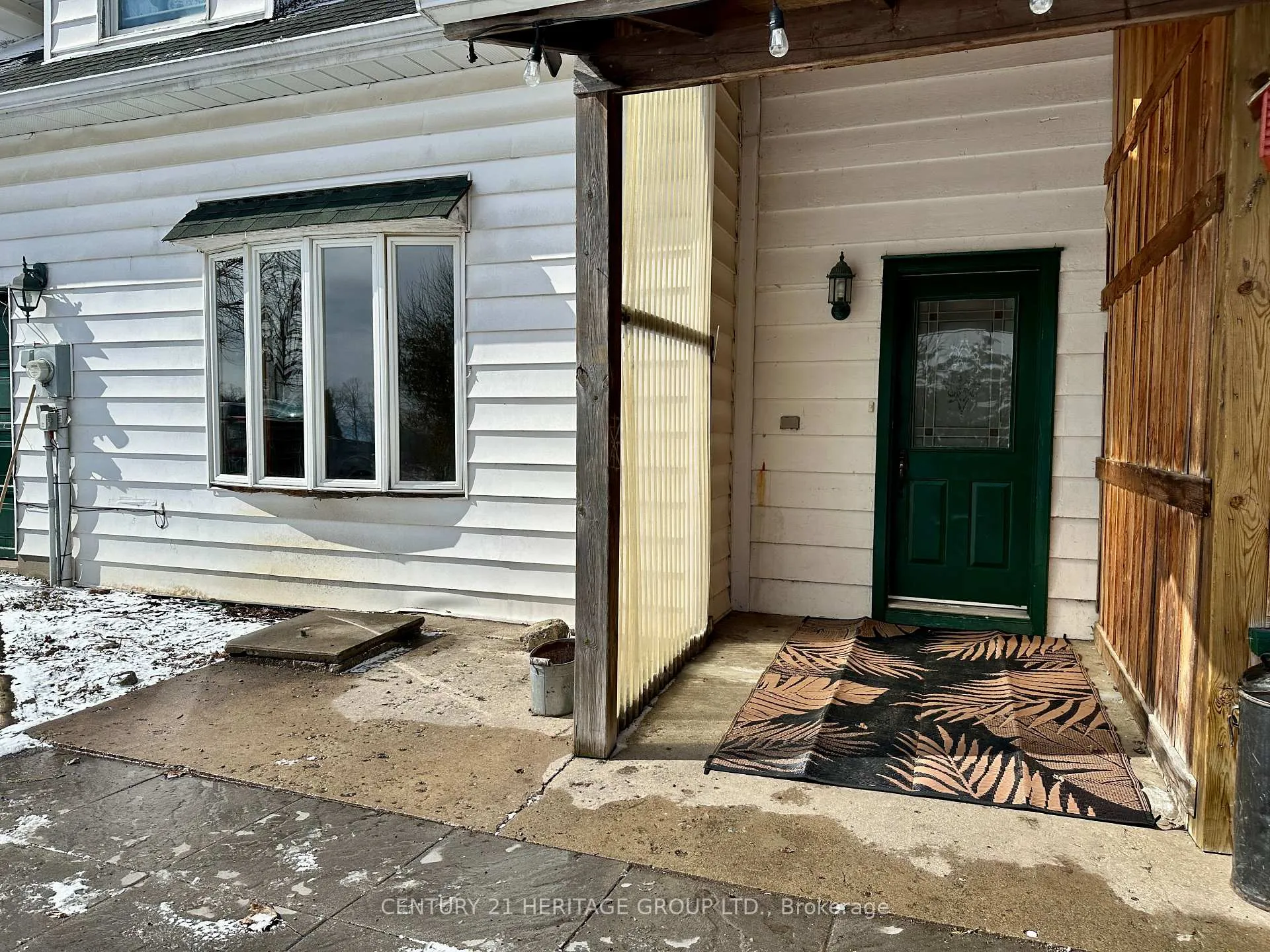 Photo 3 of Unit 1, 1871 Gilford Road, Innisfil, Rural Innisfil — HOMEH