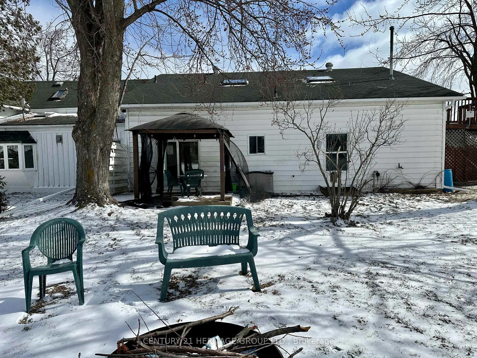 Photo 19 of Unit 1, 1871 Gilford Road, Innisfil, Rural Innisfil — HOMEH