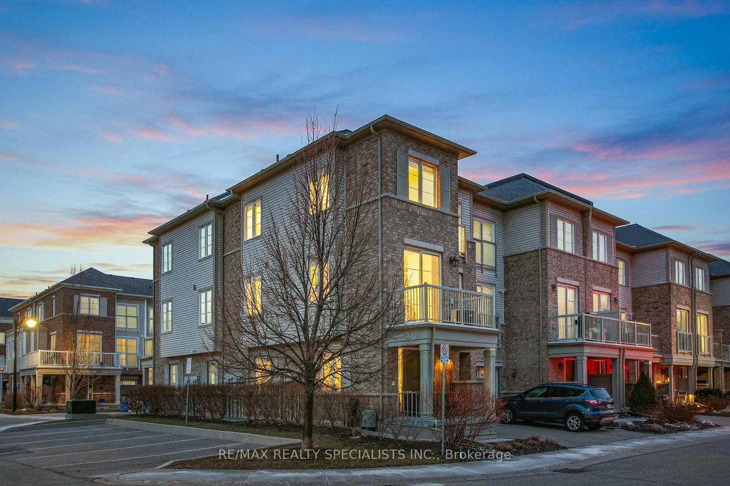 Photo 3 of Unit 92, 165 Hampshire Way, Milton, Dempsey — HOMEH