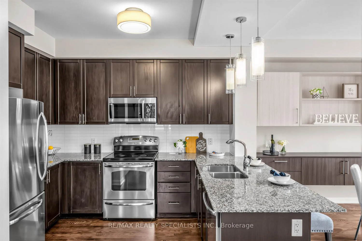 Photo 10 of Unit 92, 165 Hampshire Way, Milton, Dempsey — HOMEH