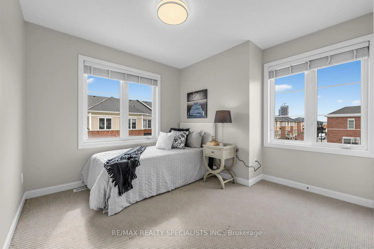 Photo 29 of Unit 92, 165 Hampshire Way, Milton, Dempsey — HOMEH