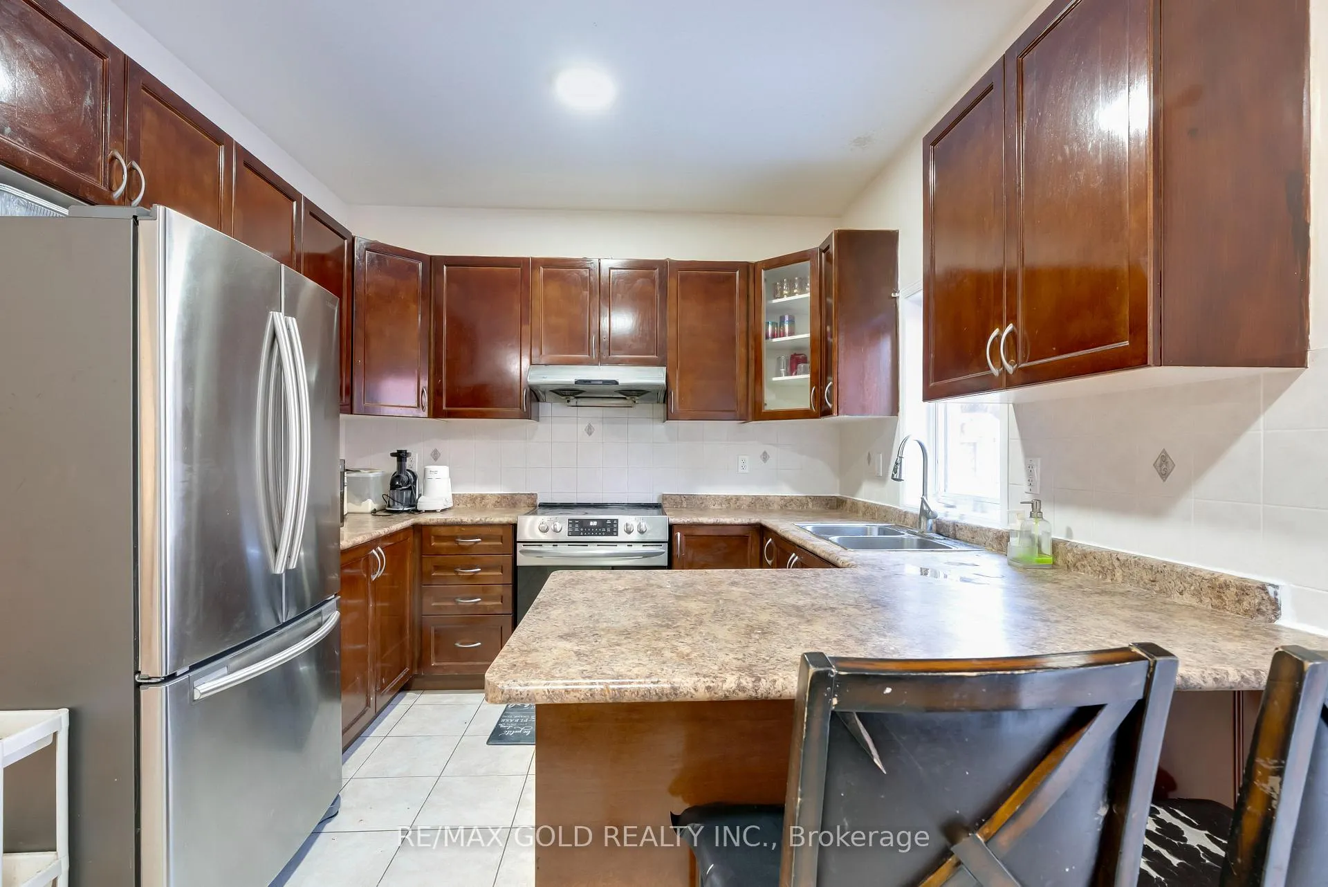 Photo 15 of 17 Maddybeth Crescent, Brampton, Bram West — HOMEH