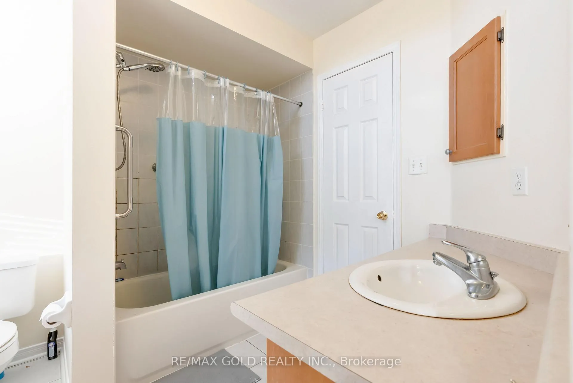 Photo 27 of 17 Maddybeth Crescent, Brampton, Bram West — HOMEH