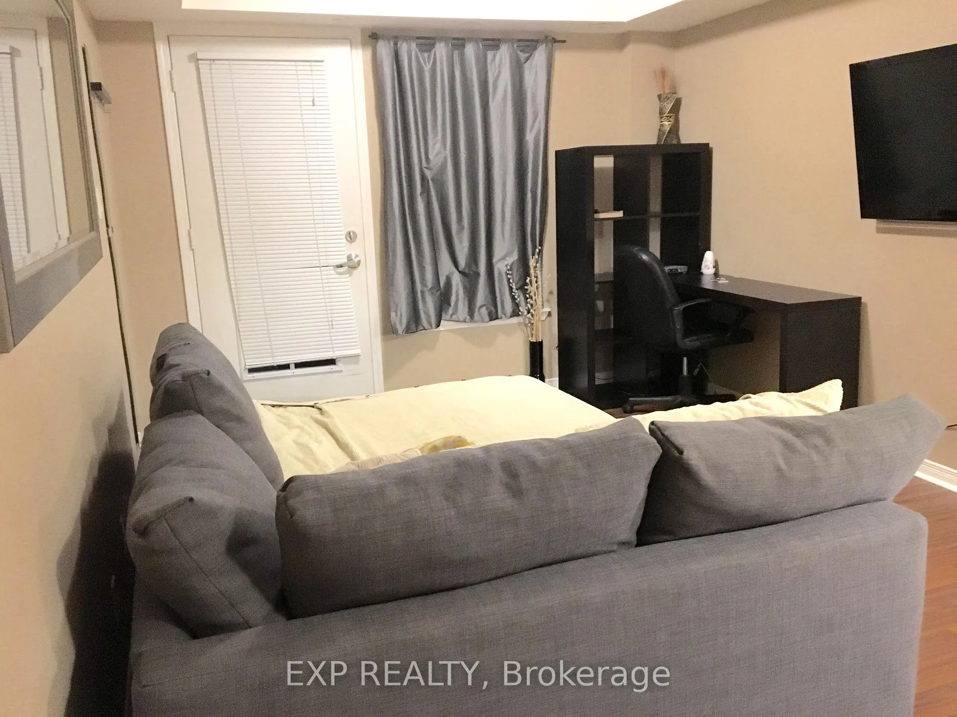 Photo 8 of Unit 521, 46 East Liberty Street, Toronto, Niagara — HOMEH