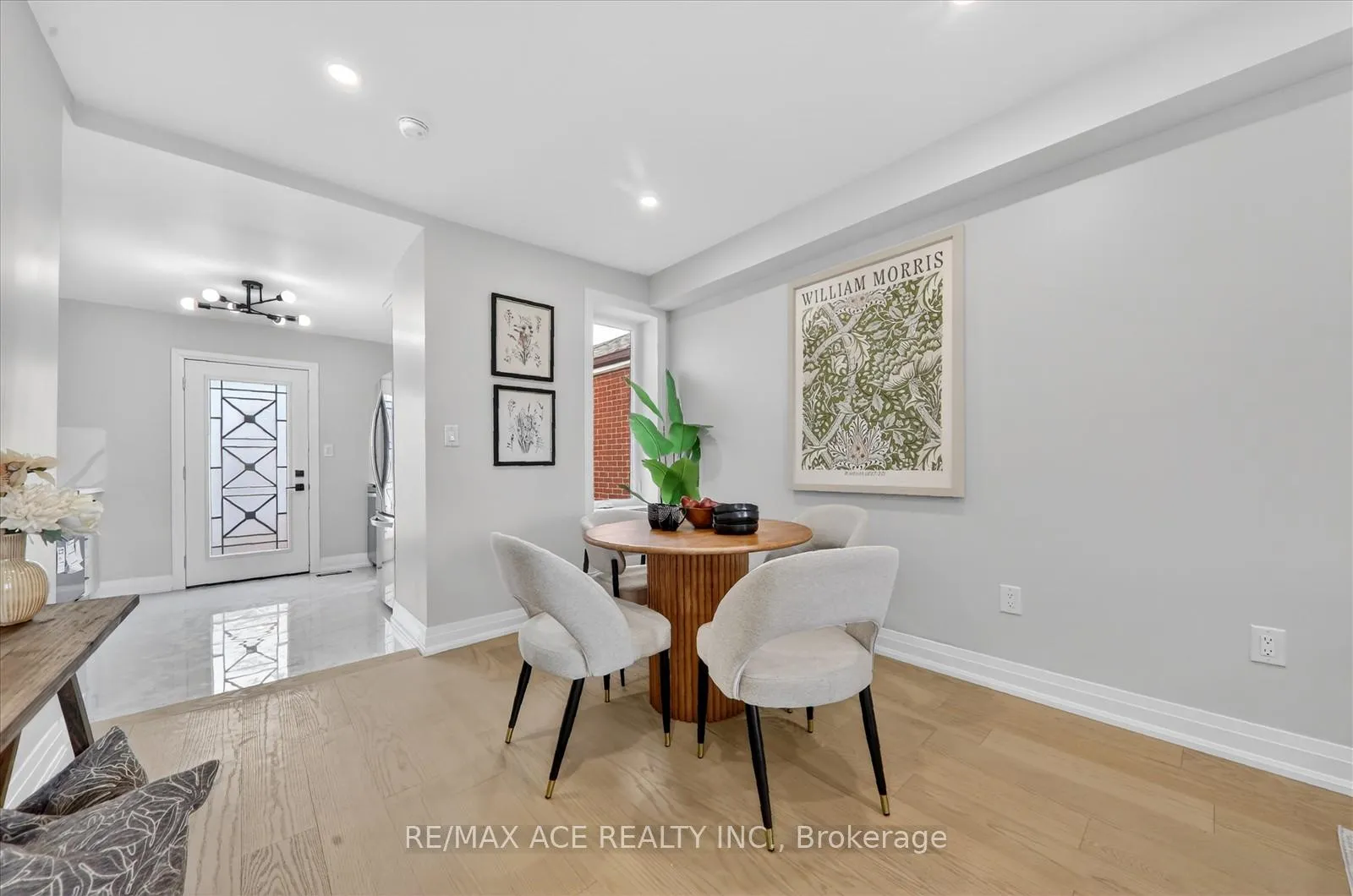 Photo 10 of 325 Boon Avenue, Toronto, Caledonia-Fairbank — HOMEH