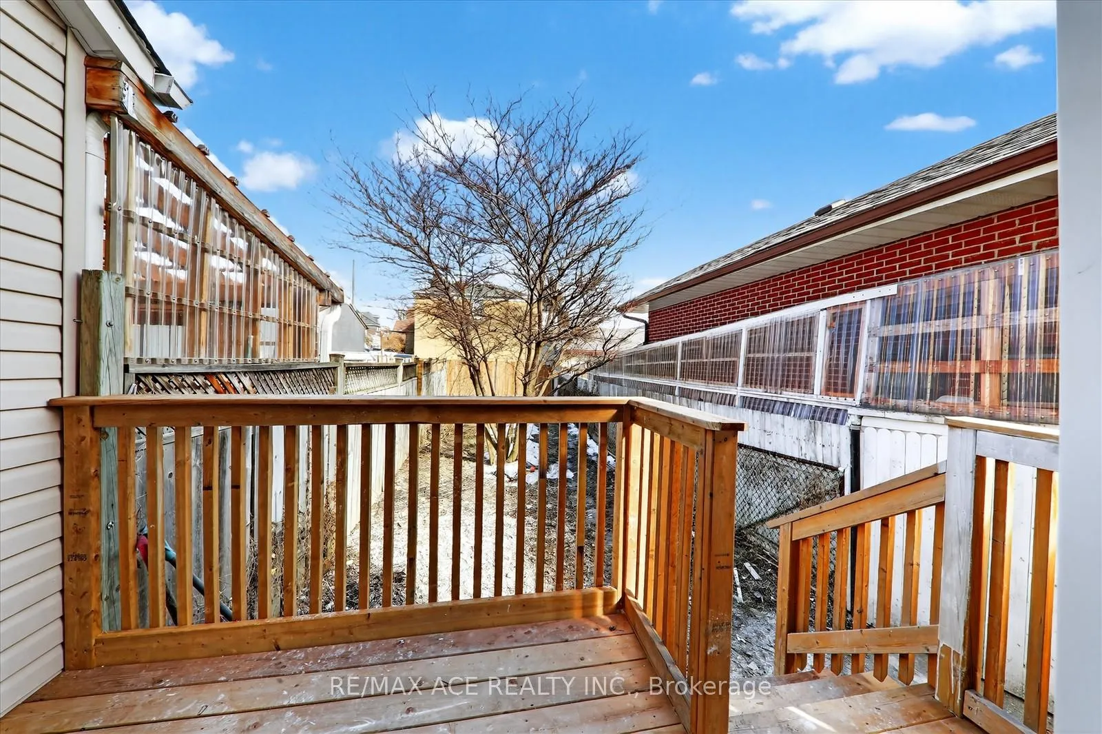 Photo 16 of 325 Boon Avenue, Toronto, Caledonia-Fairbank — HOMEH