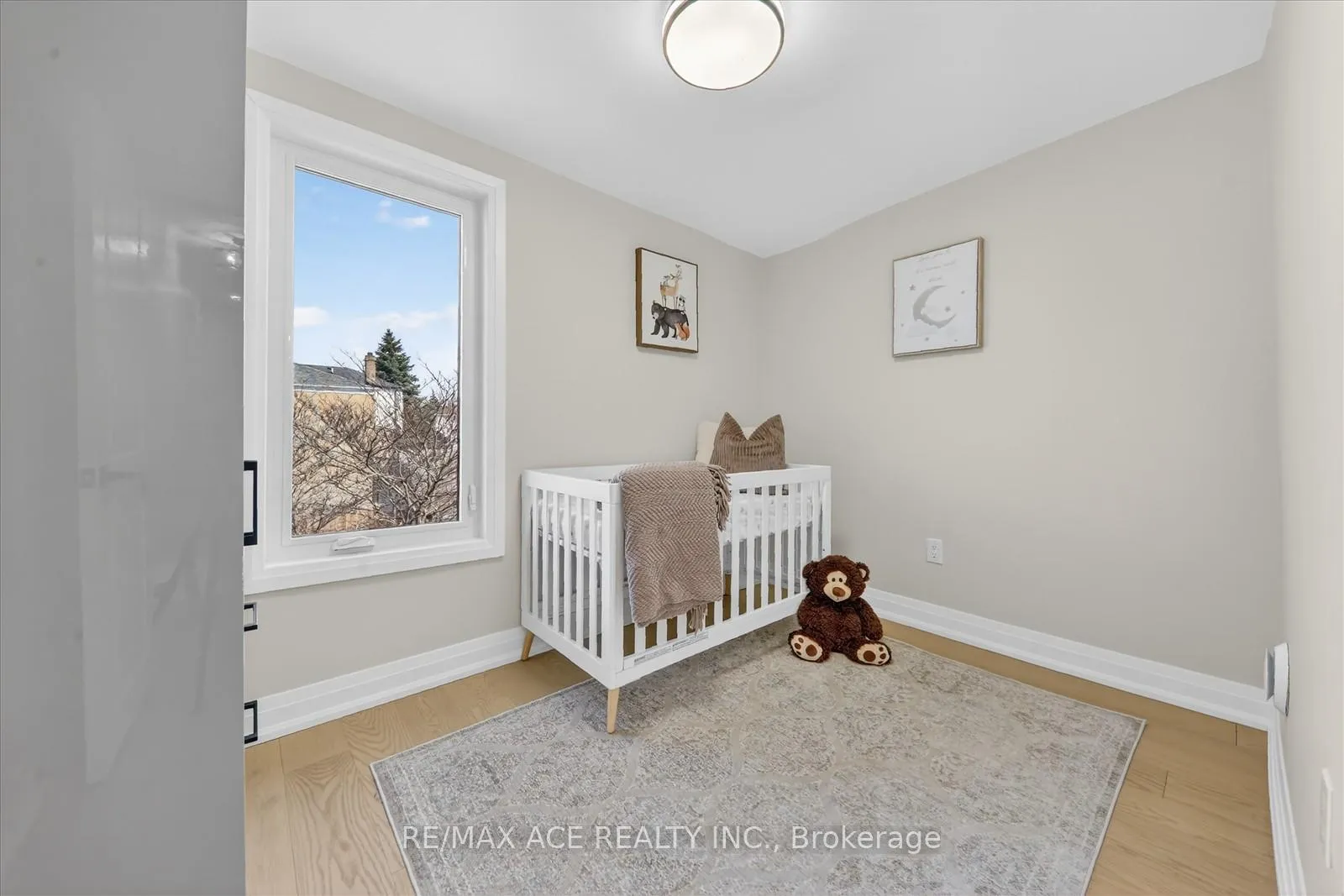 Photo 18 of 325 Boon Avenue, Toronto, Caledonia-Fairbank — HOMEH