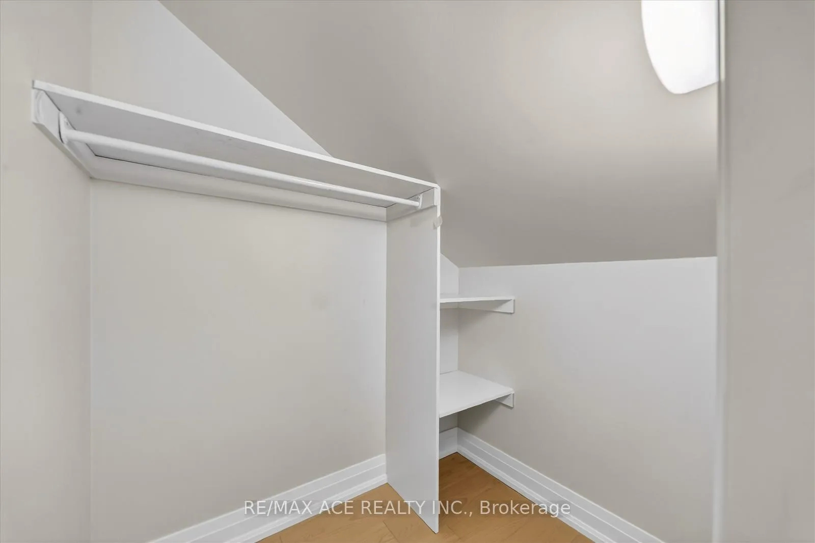 Photo 24 of 325 Boon Avenue, Toronto, Caledonia-Fairbank — HOMEH