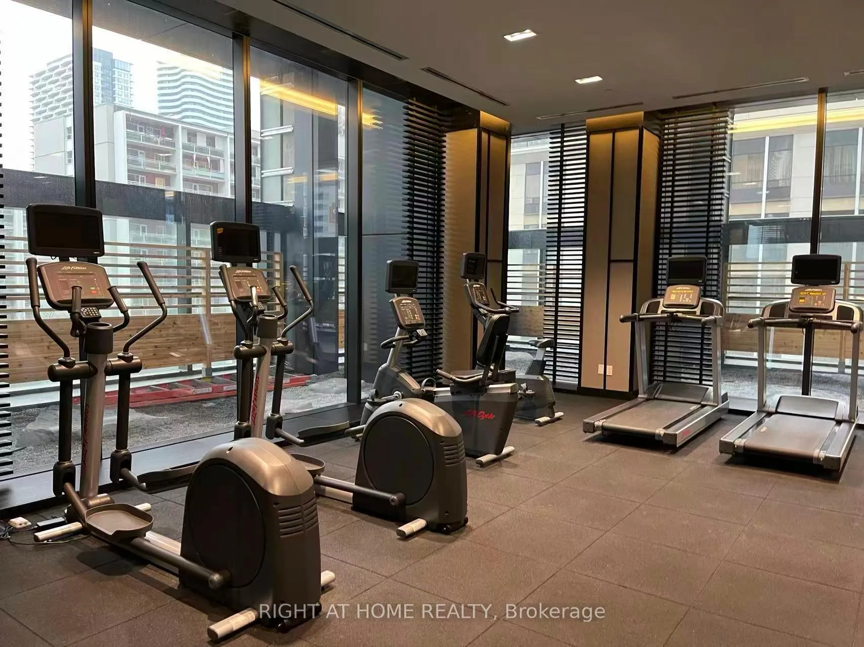 Photo 8 of Unit 2004, 501 Yonge Street, Toronto, Church-Yonge Corridor — HOMEH