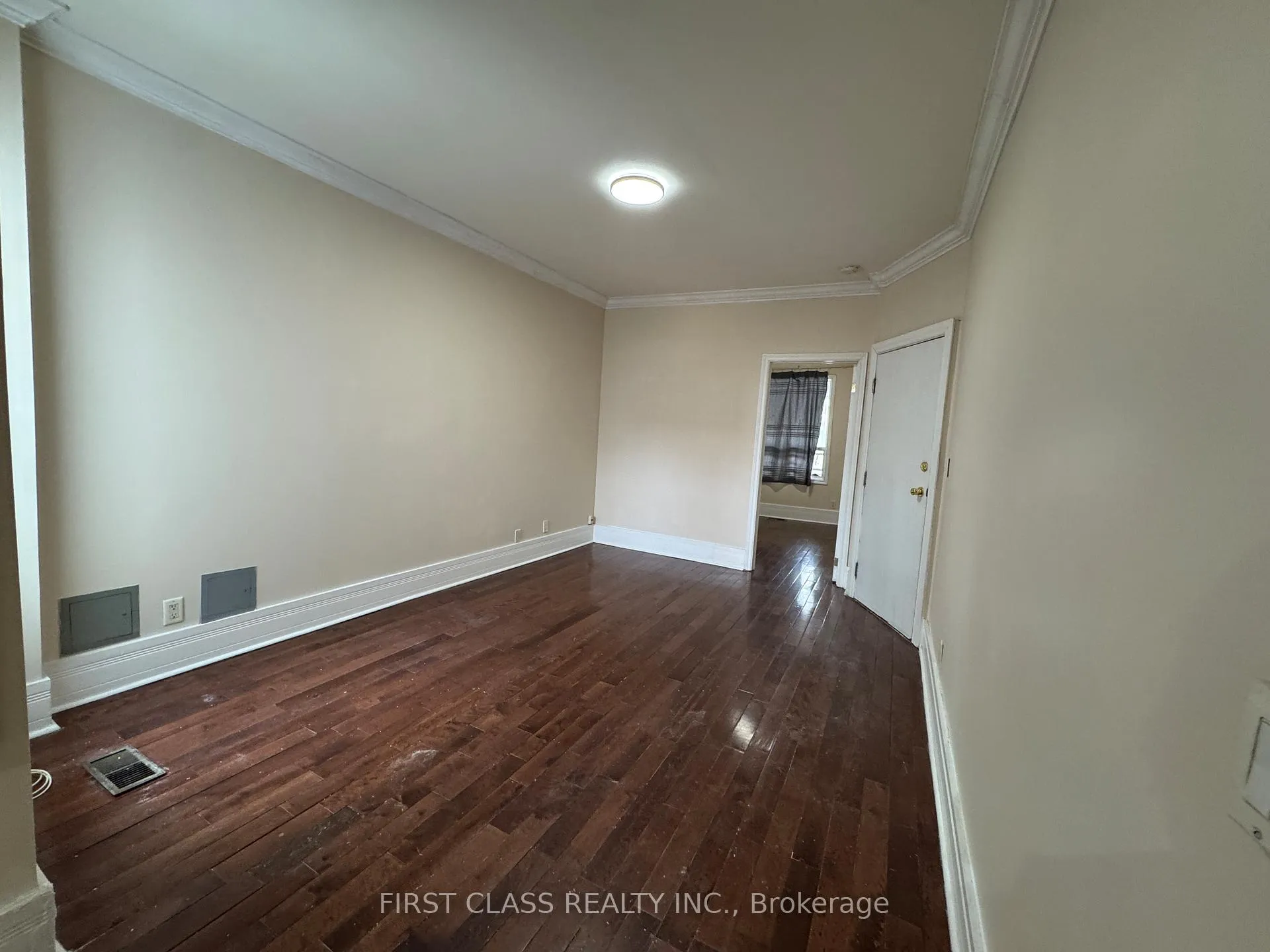 Photo 4 of Unit Main, 30 Endean Avenue, Toronto, South Riverdale — HOMEH