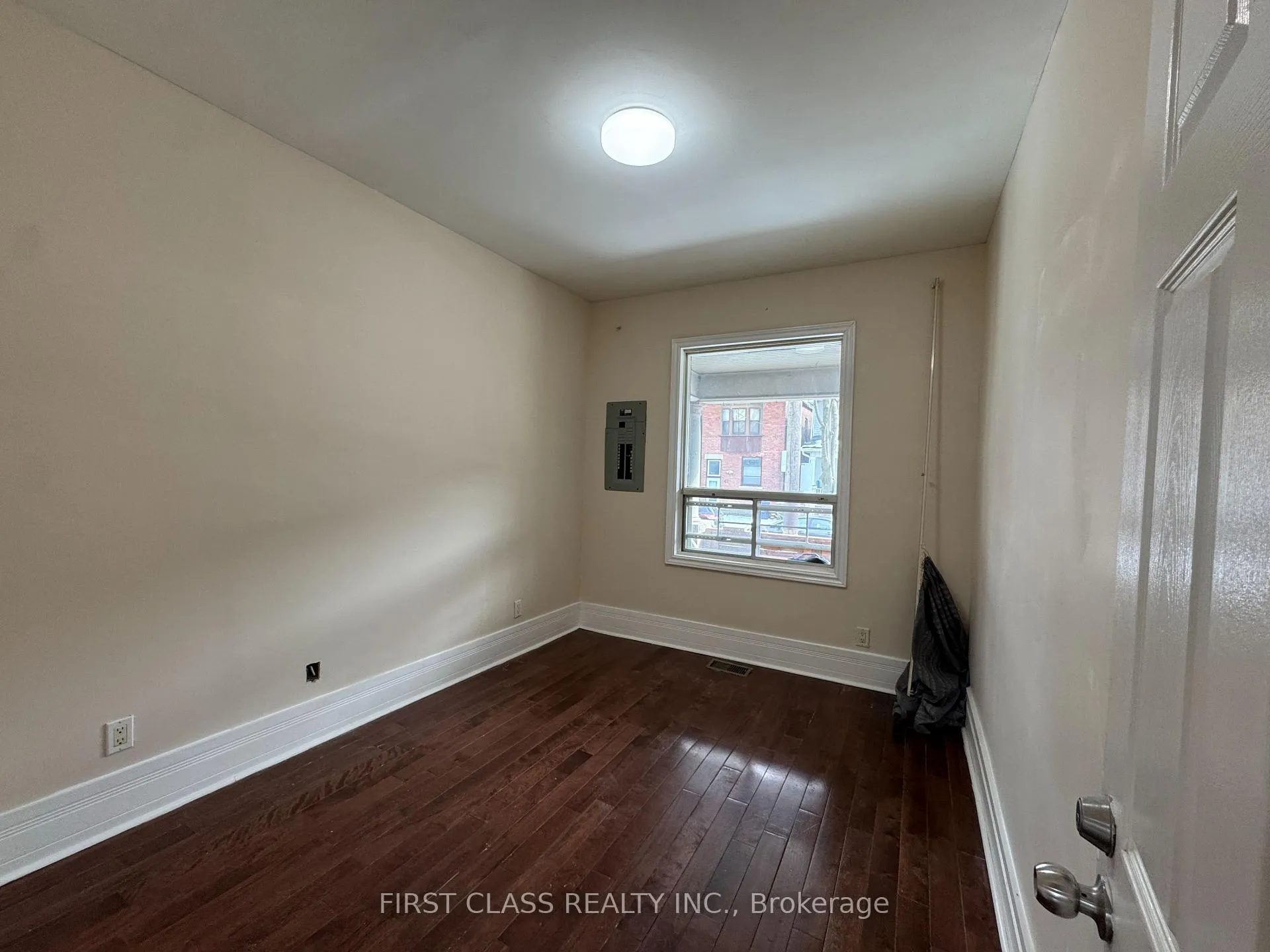 Photo 5 of Unit Main, 30 Endean Avenue, Toronto, South Riverdale — HOMEH
