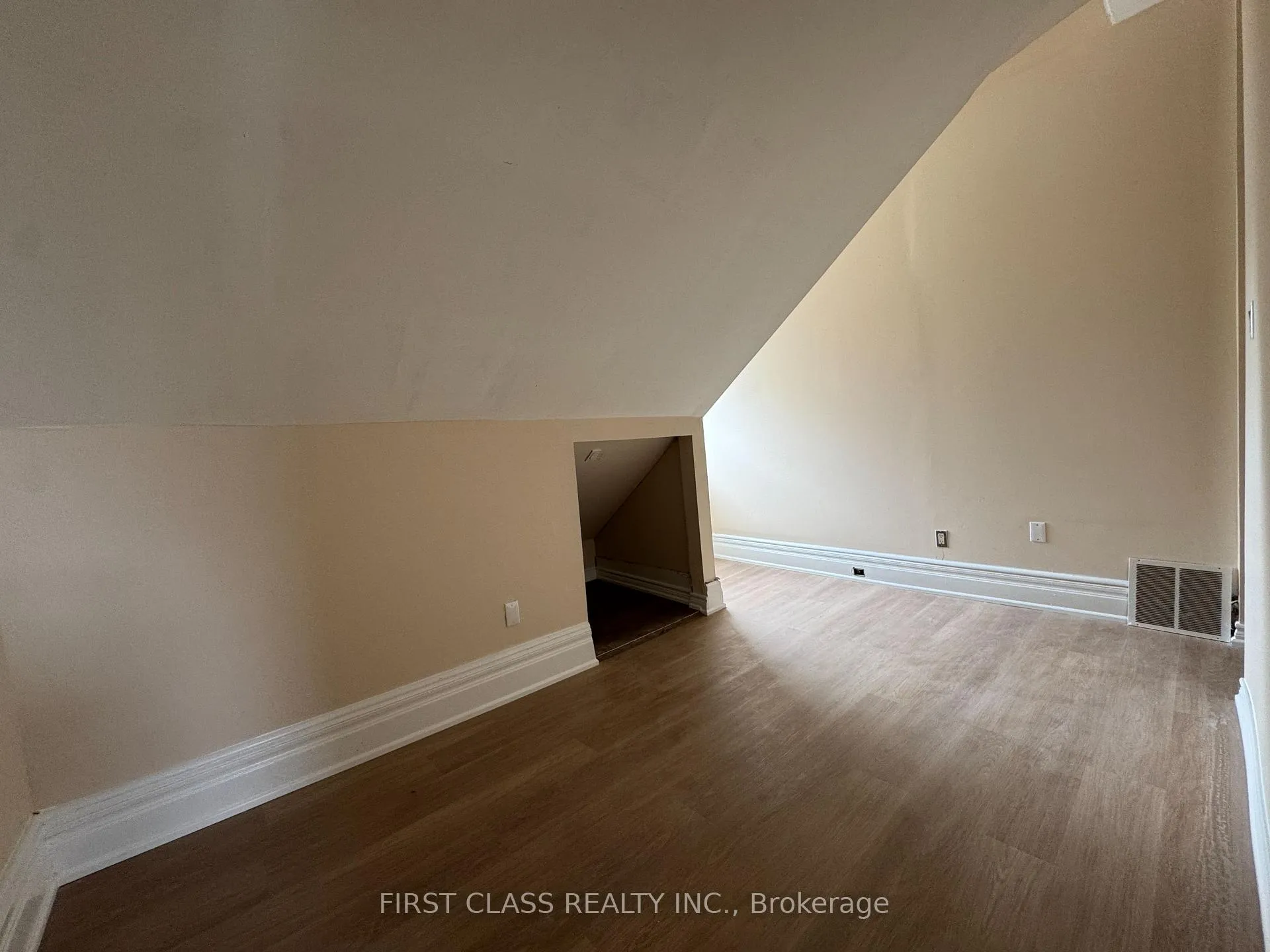 Photo 12 of Unit Main, 30 Endean Avenue, Toronto, South Riverdale — HOMEH