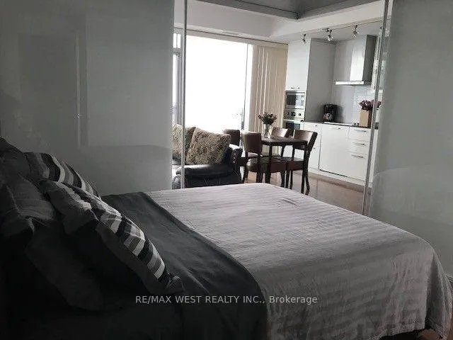 Photo 4 of Unit 4507, 14 York Street, Toronto, Waterfront Communities — HOMEH