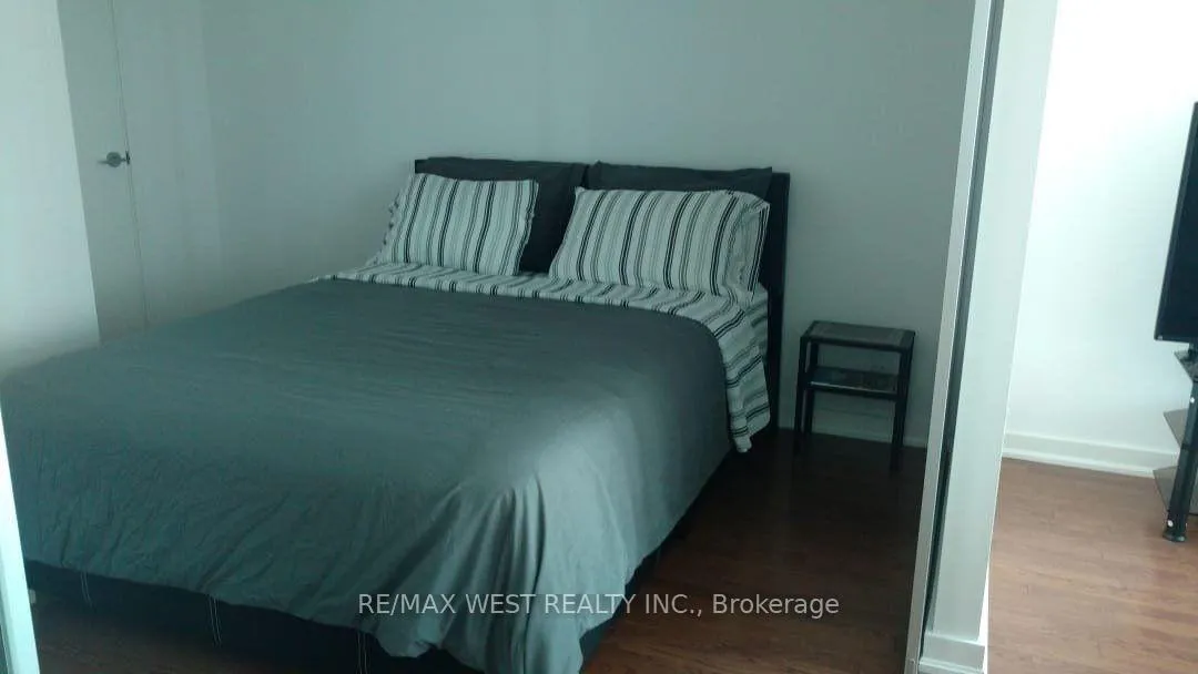 Photo 5 of Unit 4507, 14 York Street, Toronto, Waterfront Communities — HOMEH
