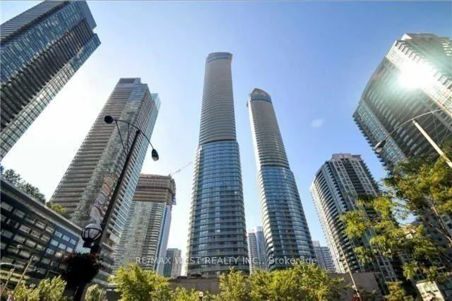 Photo 10 of Unit 4507, 14 York Street, Toronto, Waterfront Communities — HOMEH