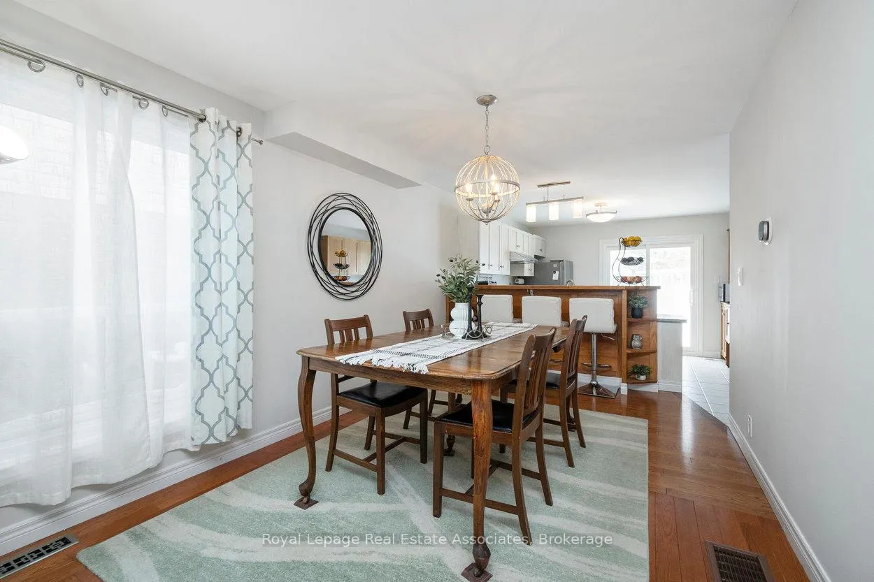 Photo 6 of 23 Rachlin Drive, Halton Hills, Acton — HOMEH