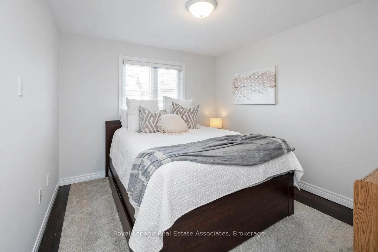 Photo 19 of 23 Rachlin Drive, Halton Hills, Acton — HOMEH
