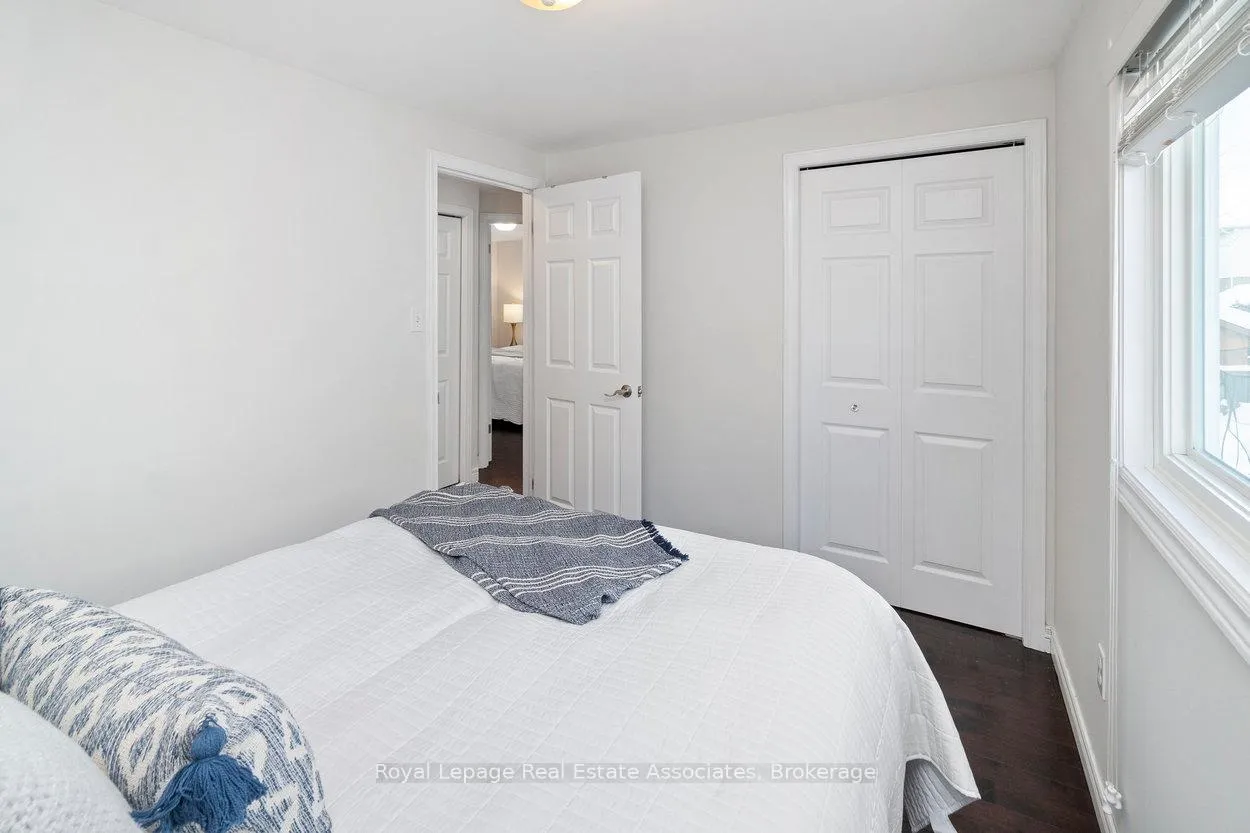 Photo 24 of 23 Rachlin Drive, Halton Hills, Acton — HOMEH