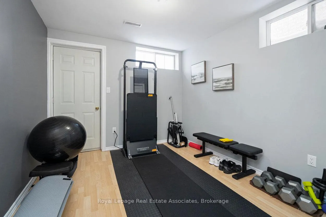 Photo 31 of 23 Rachlin Drive, Halton Hills, Acton — HOMEH