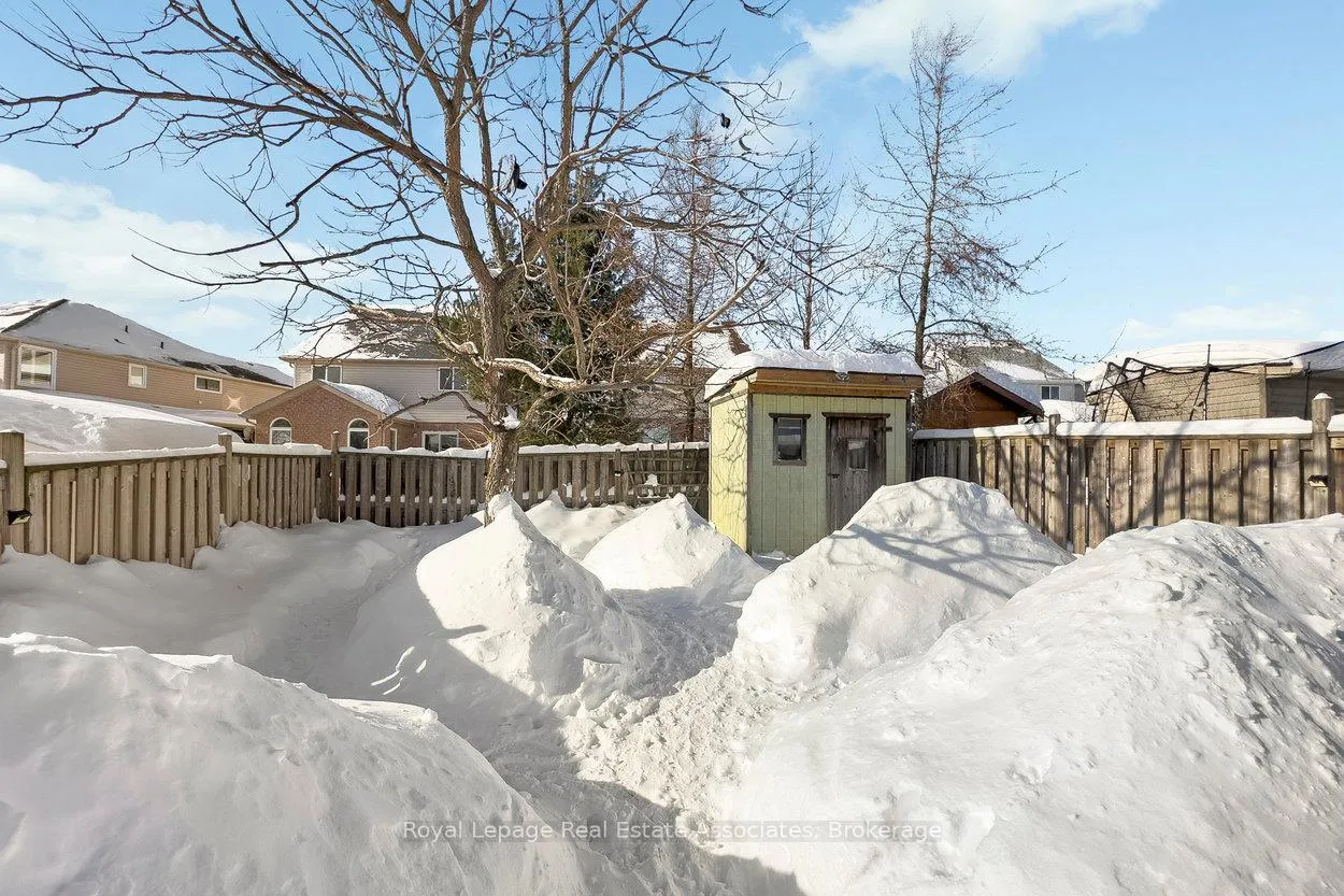 Photo 33 of 23 Rachlin Drive, Halton Hills, Acton — HOMEH