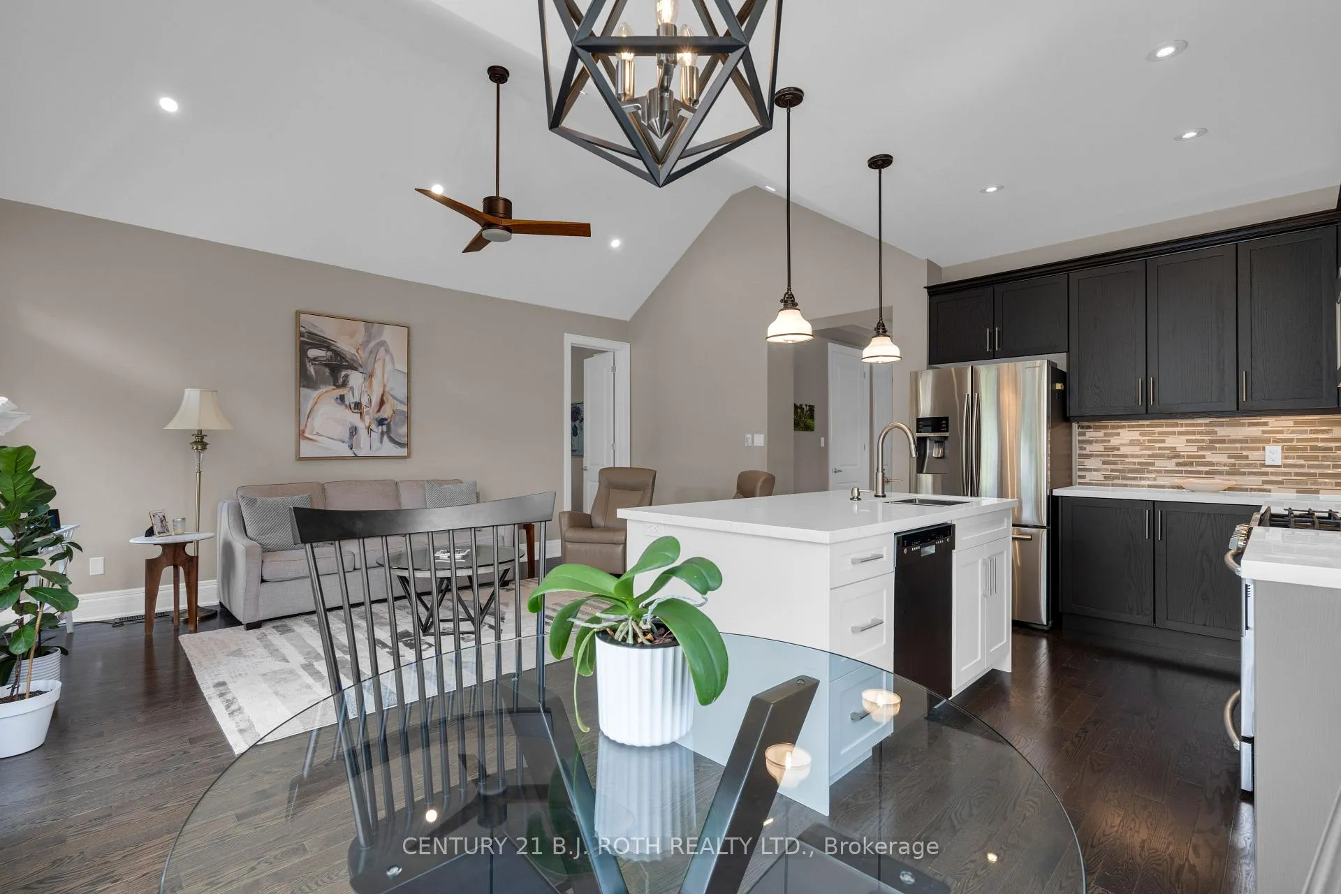 Photo 8 of 7 Cameron Street, Springwater, Centre Vespra — HOMEH