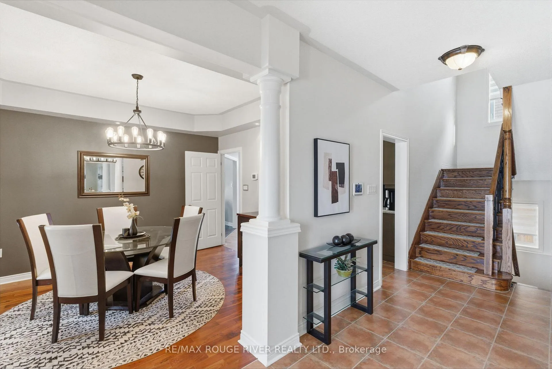 Photo 4 of 2 Hesham Drive, Whitby, Brooklin — HOMEH