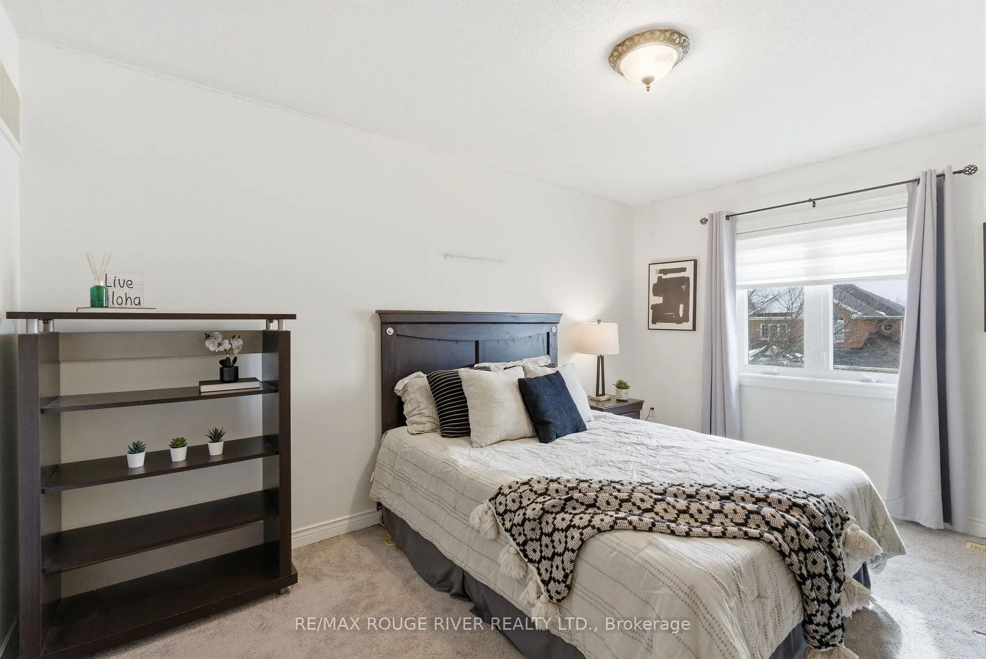 Photo 35 of 2 Hesham Drive, Whitby, Brooklin — HOMEH