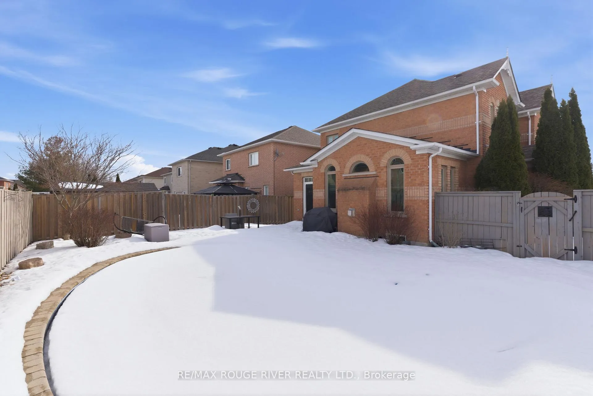 Photo 46 of 2 Hesham Drive, Whitby, Brooklin — HOMEH