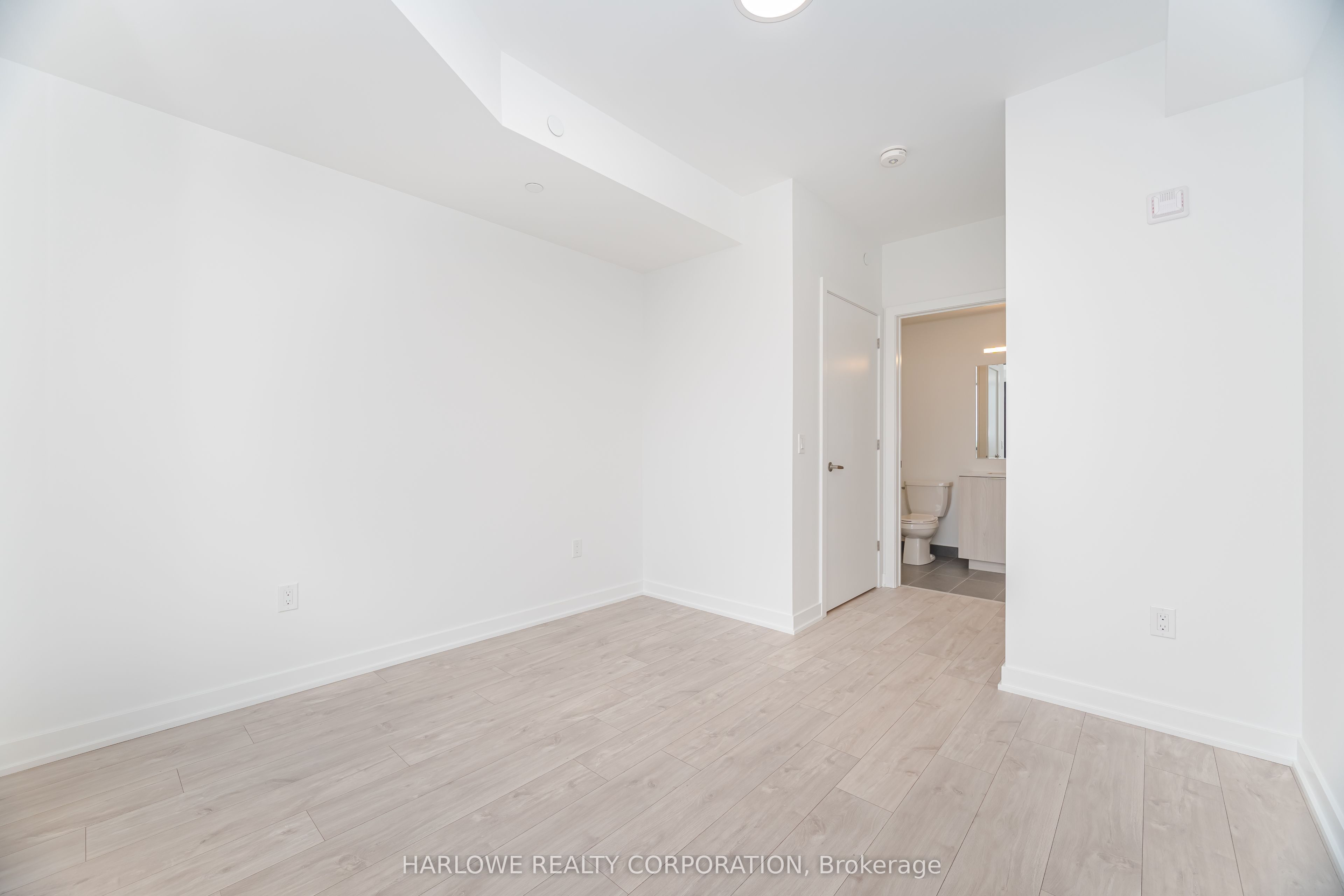Photo 16 of Unit 312, 720 Whitlock Avenue, Milton, Cobban — HOMEH