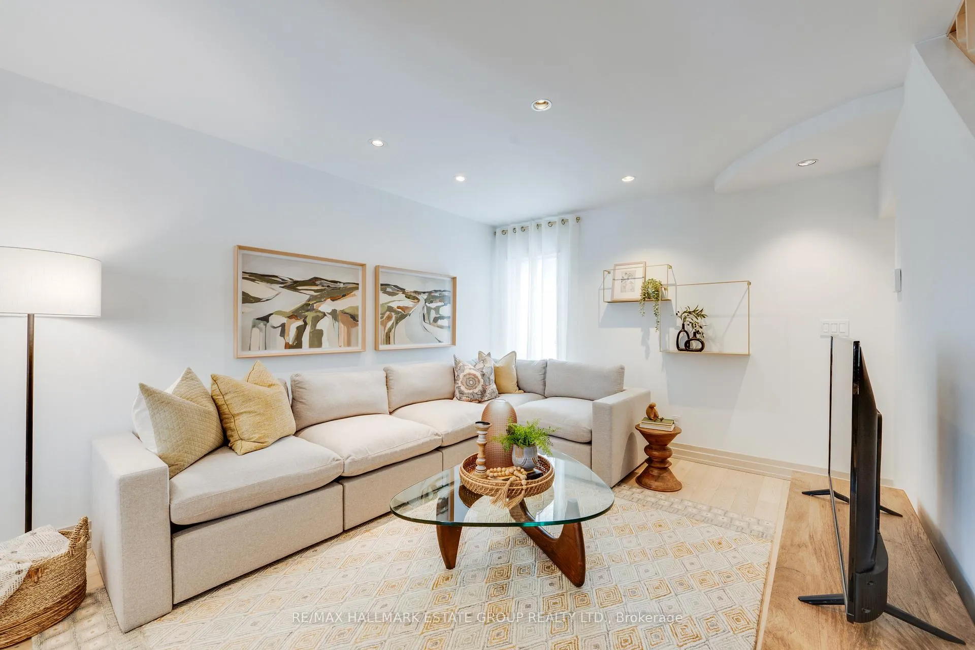 Photo 8 of 144 Glebemount Avenue, Toronto, Danforth Village-East York — HOMEH
