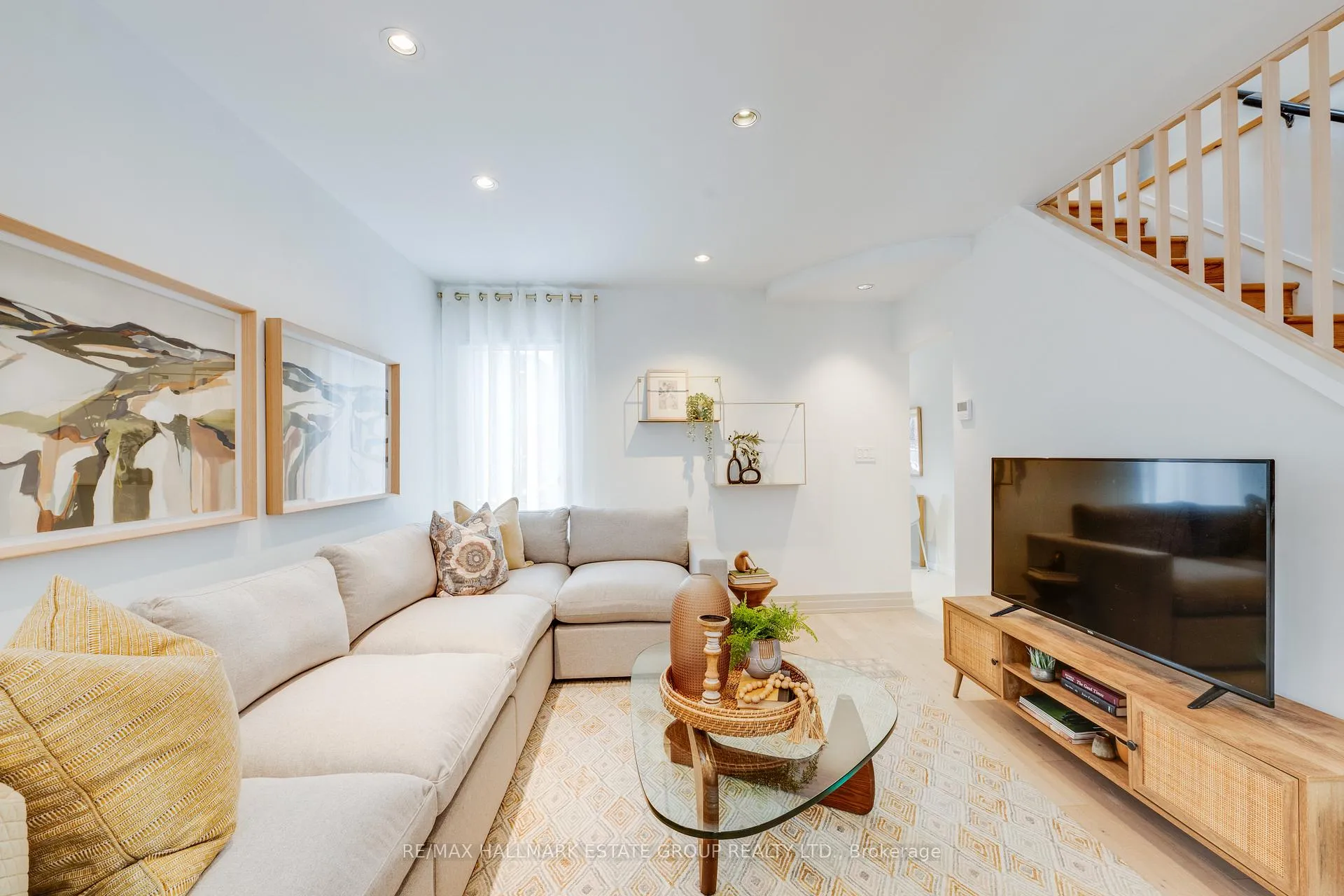 Photo 10 of 144 Glebemount Avenue, Toronto, Danforth Village-East York — HOMEH