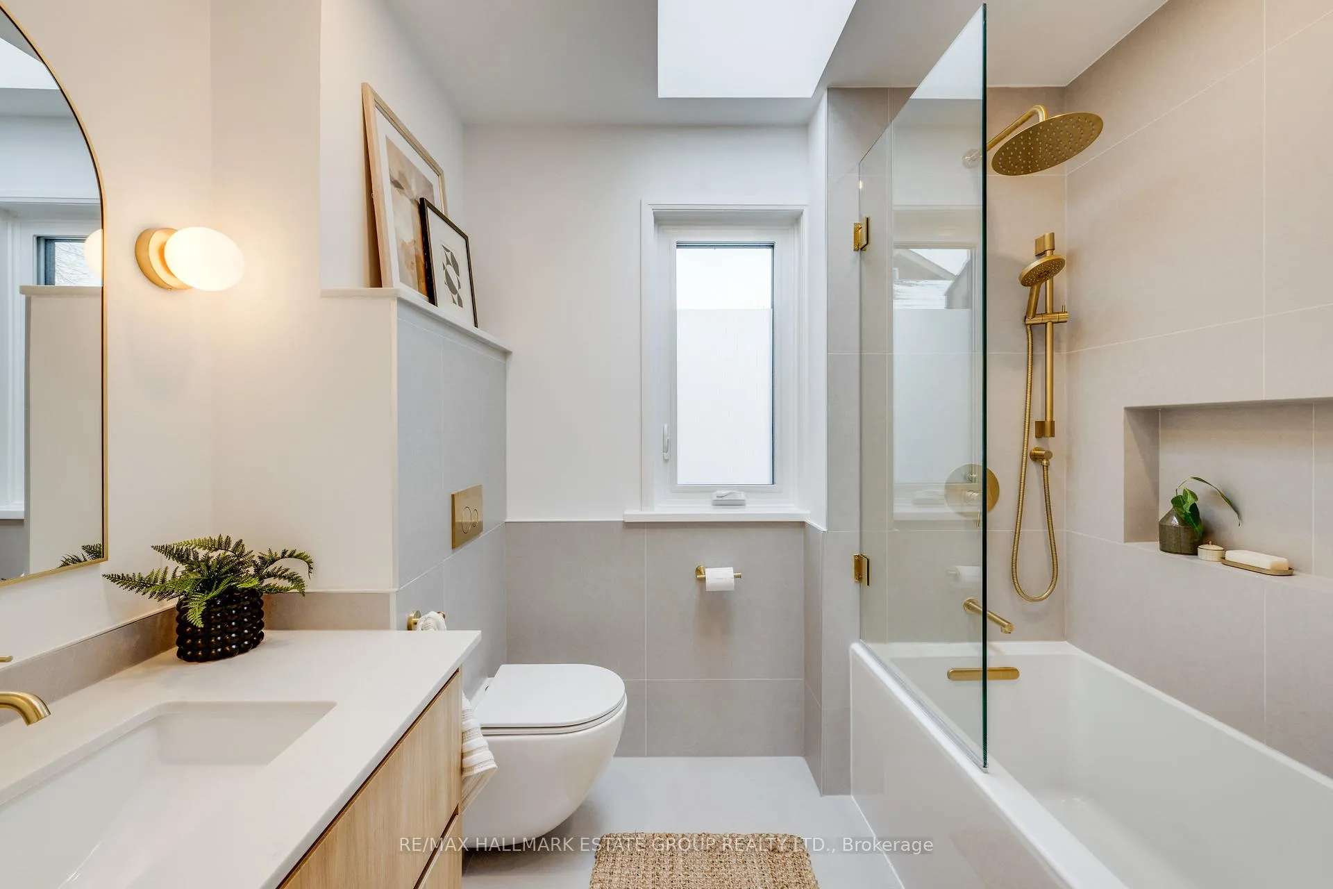Photo 23 of 144 Glebemount Avenue, Toronto, Danforth Village-East York — HOMEH