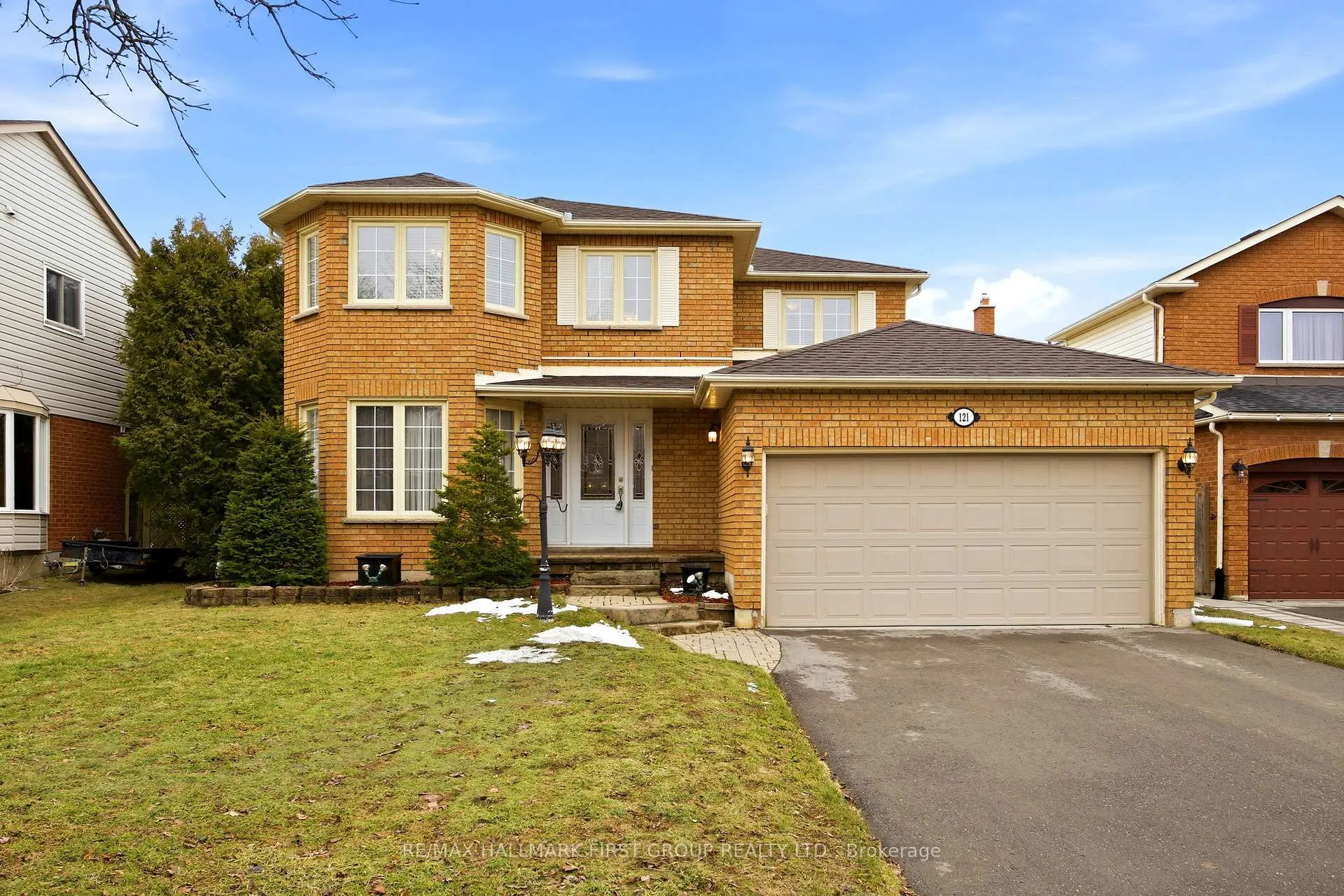 Photo 1 of 121 Glenabbey Drive, Clarington, Courtice — HOMEH