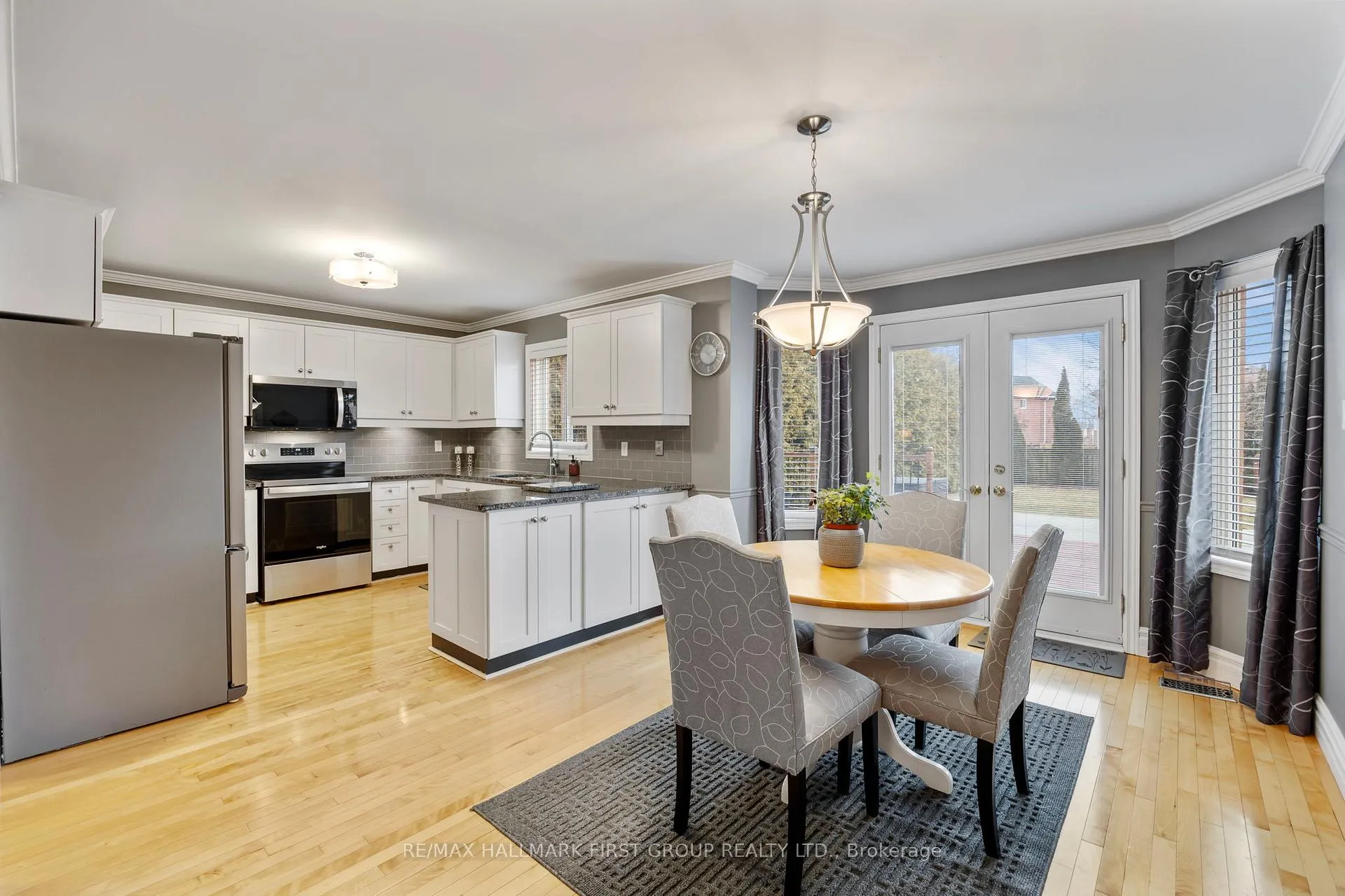 Photo 15 of 121 Glenabbey Drive, Clarington, Courtice — HOMEH