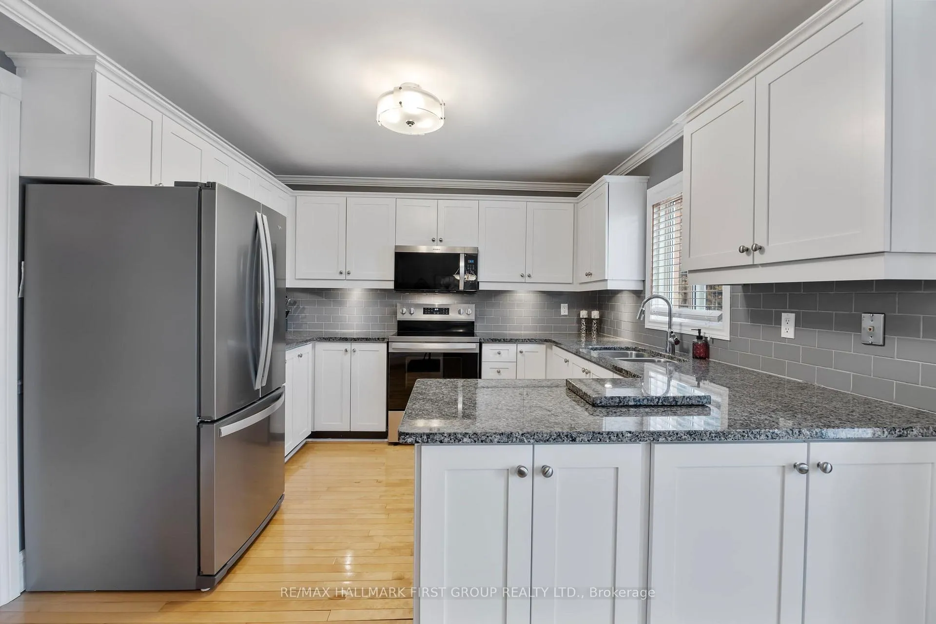 Photo 18 of 121 Glenabbey Drive, Clarington, Courtice — HOMEH