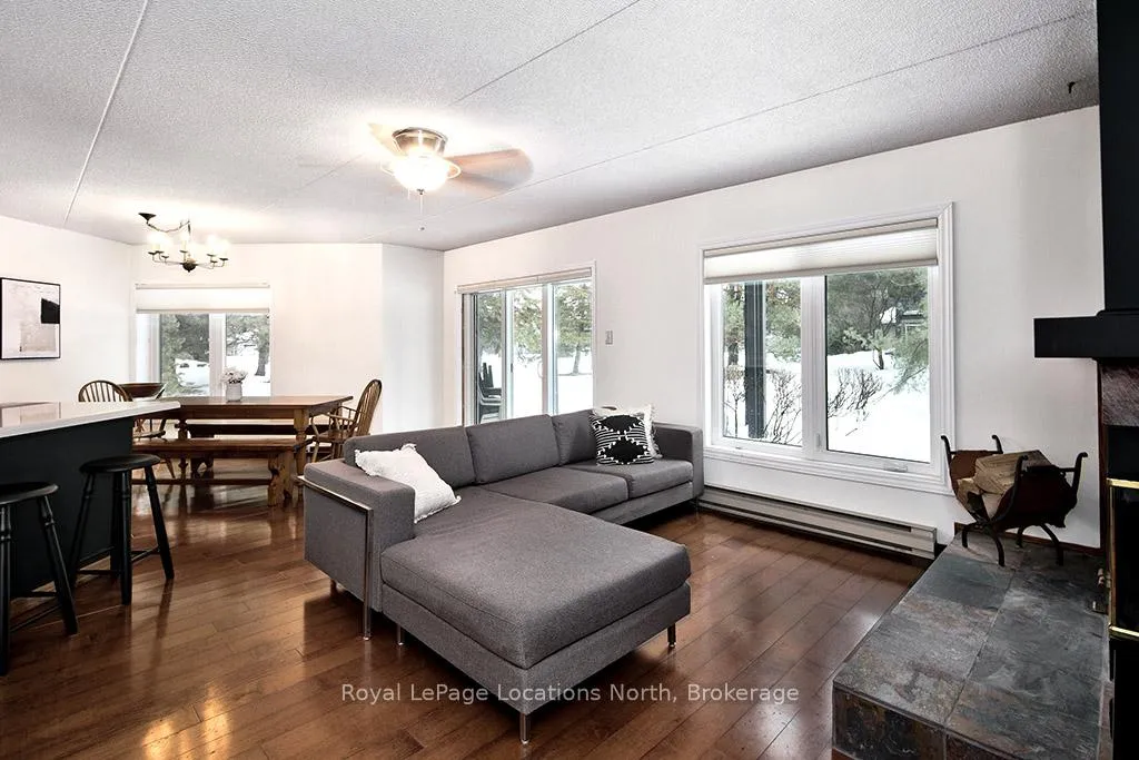 Photo 8 of 365 Mariners Way, Collingwood — HOMEH