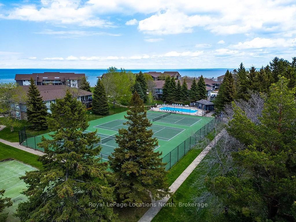 Photo 18 of 365 Mariners Way, Collingwood — HOMEH