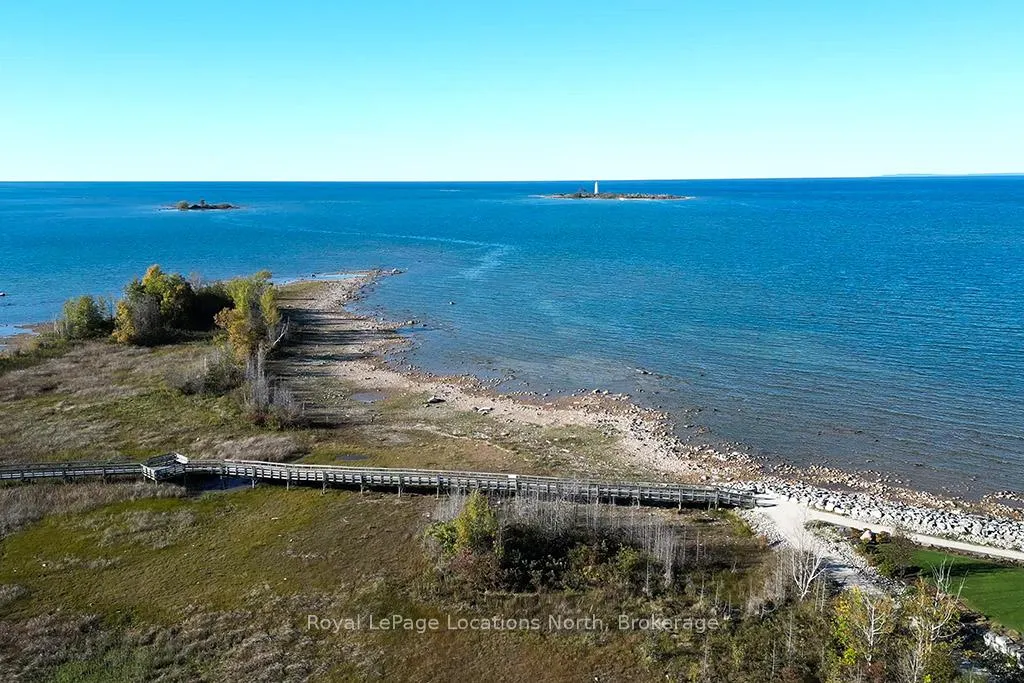 Photo 24 of 365 Mariners Way, Collingwood — HOMEH