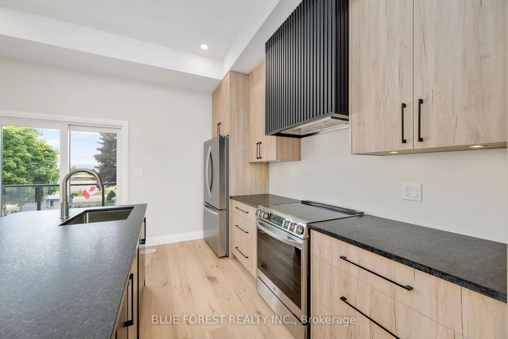 Photo 6 of 154 Maud Street, Central Elgin, Rural Central Elgin — HOMEH