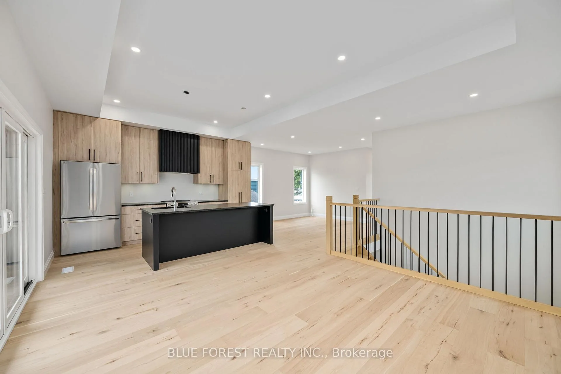 Photo 7 of 154 Maud Street, Central Elgin, Rural Central Elgin — HOMEH