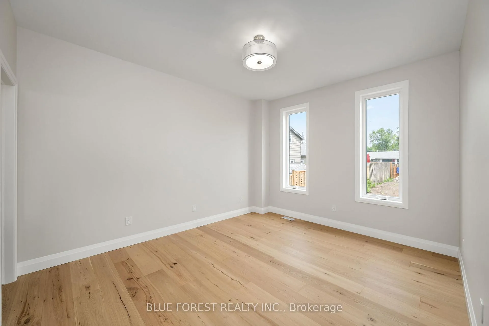 Photo 10 of 154 Maud Street, Central Elgin, Rural Central Elgin — HOMEH