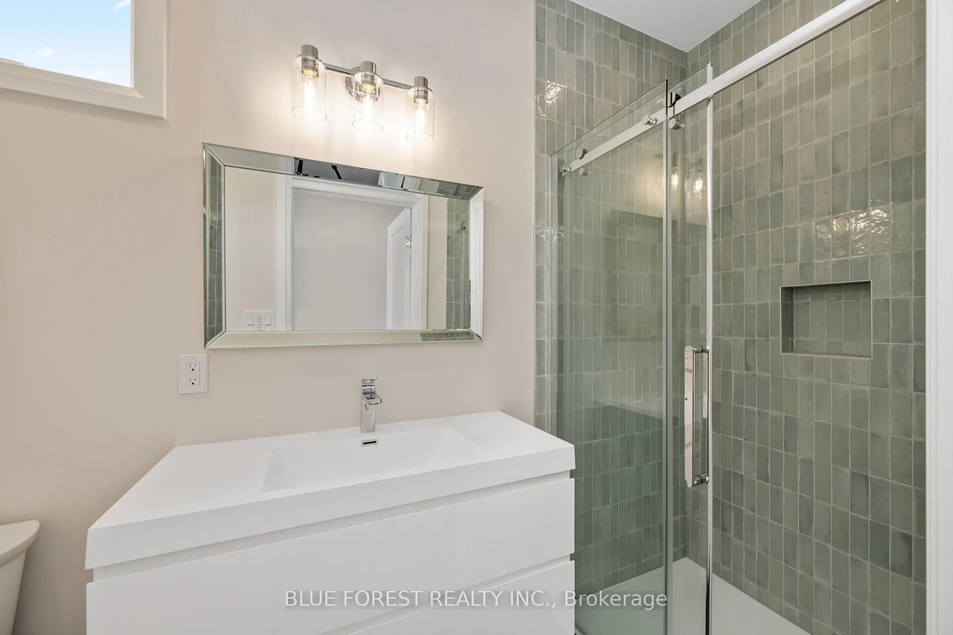 Photo 12 of 154 Maud Street, Central Elgin, Rural Central Elgin — HOMEH