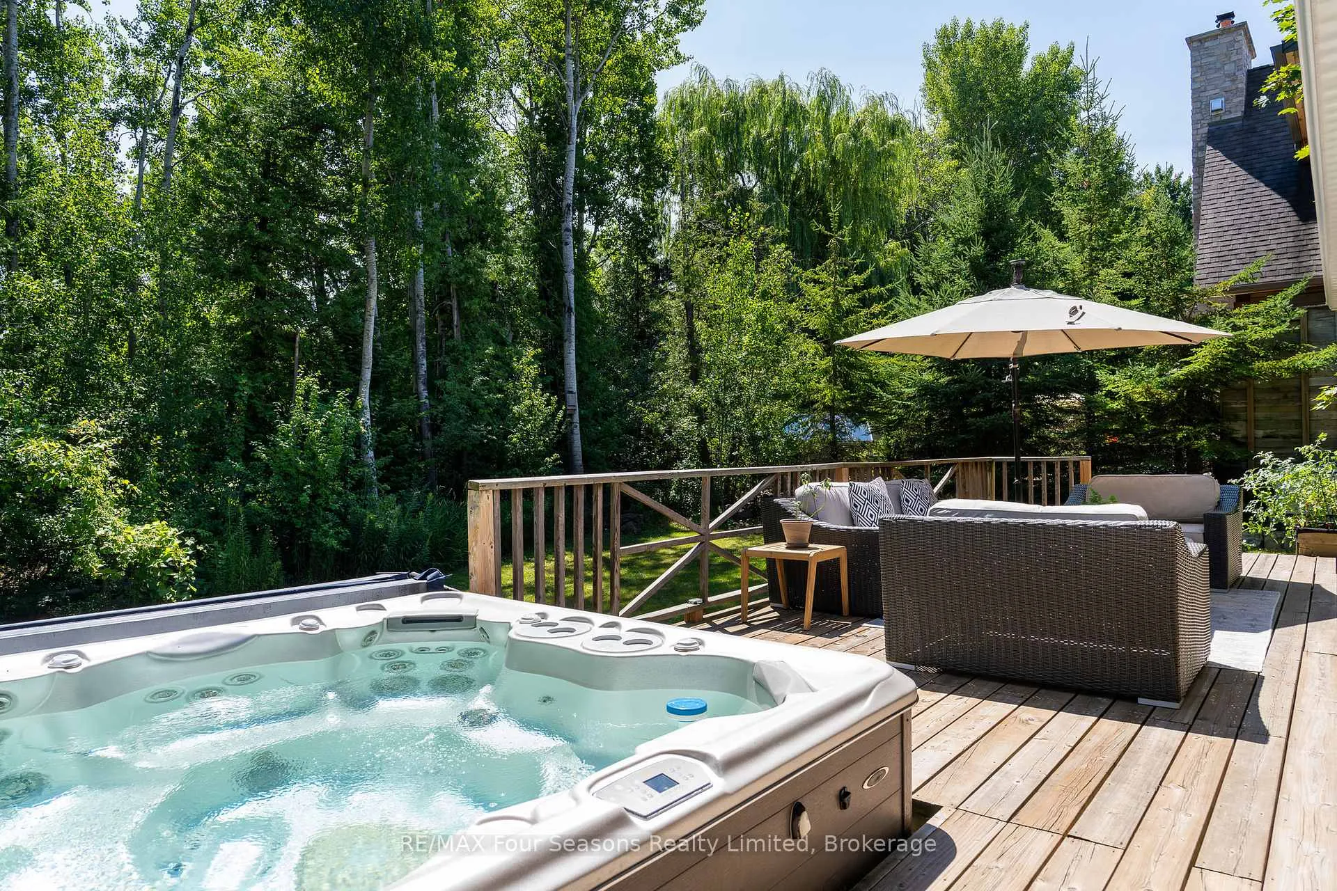 Photo 4 of 141 Aspen Way, Blue Mountains — HOMEH