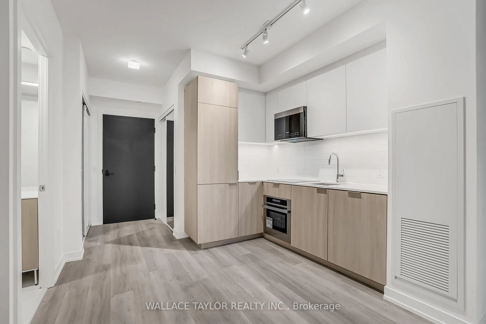Photo 1 of Unit 823, 28 Eastern Avenue, Toronto, Moss Park — HOMEH