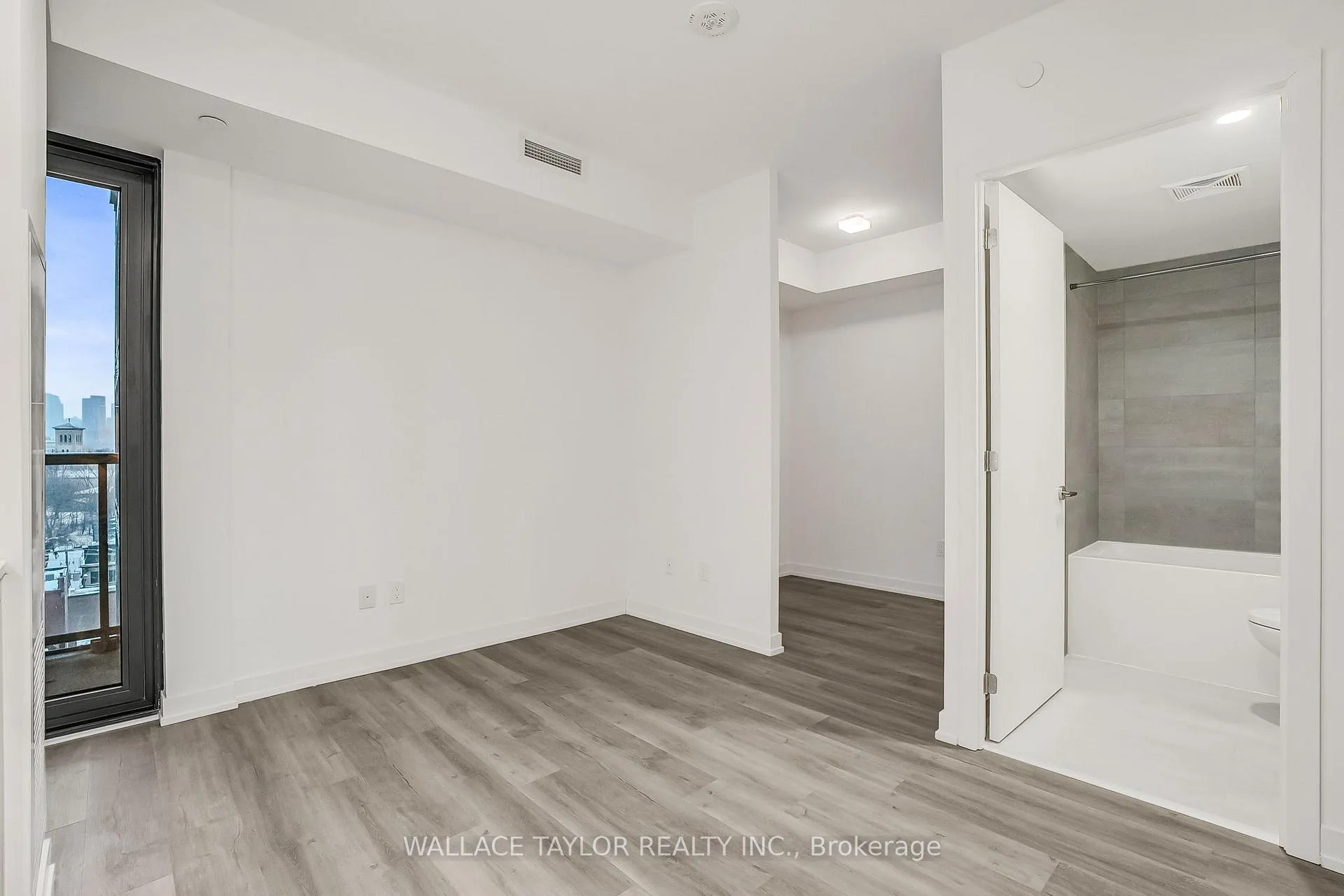 Photo 7 of Unit 823, 28 Eastern Avenue, Toronto, Moss Park — HOMEH