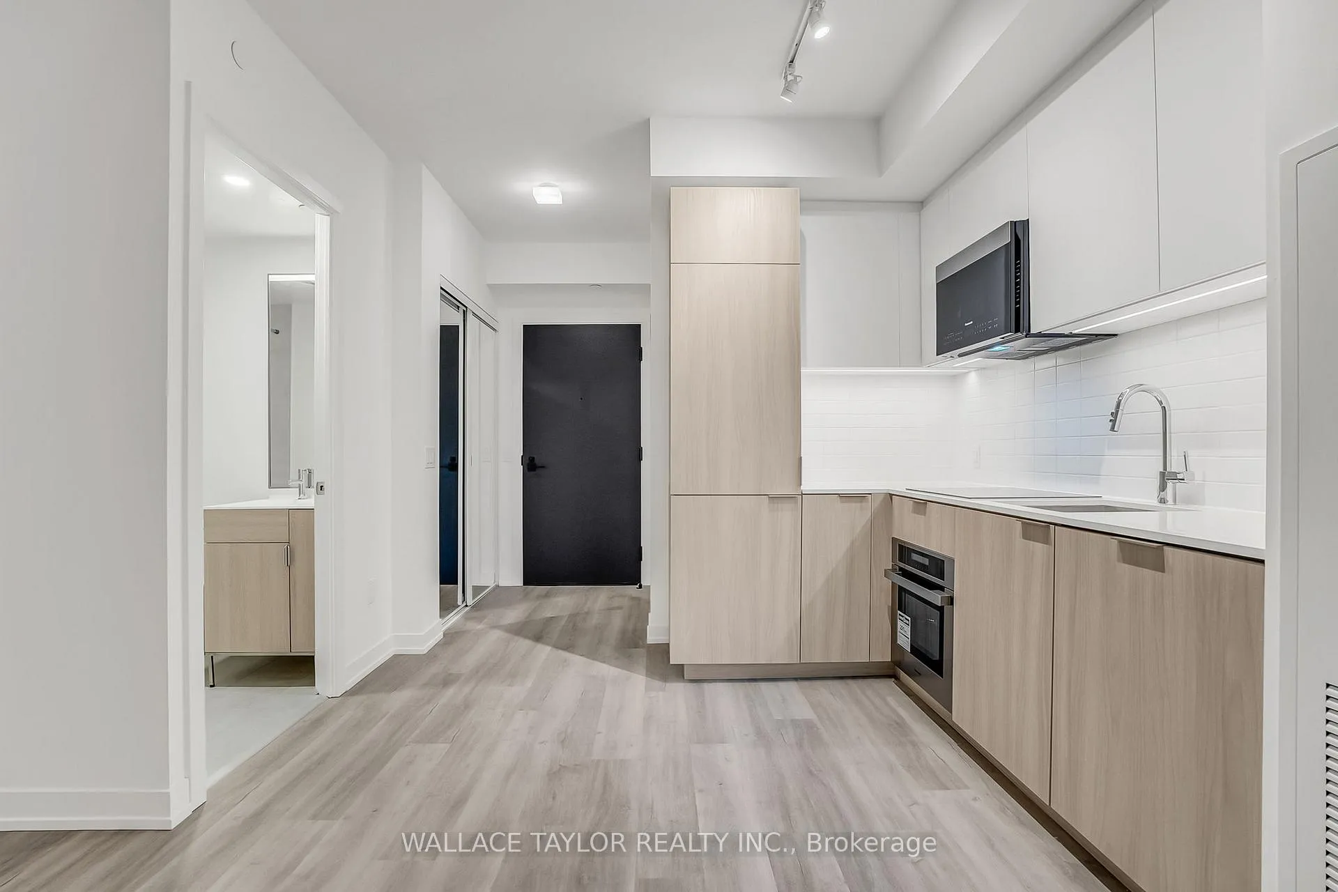 Photo 8 of Unit 823, 28 Eastern Avenue, Toronto, Moss Park — HOMEH