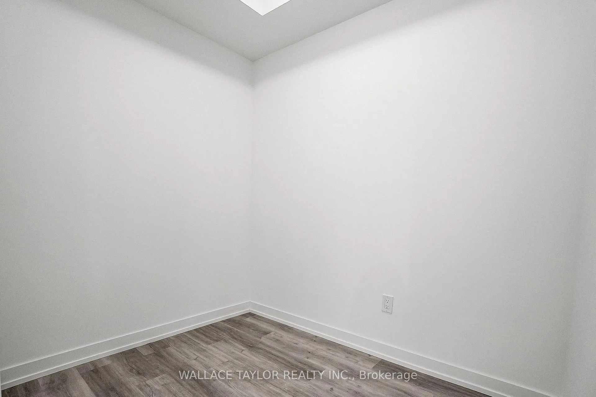 Photo 10 of Unit 823, 28 Eastern Avenue, Toronto, Moss Park — HOMEH