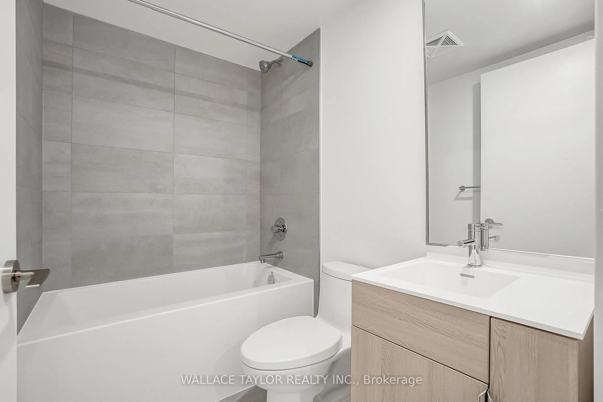 Photo 17 of Unit 823, 28 Eastern Avenue, Toronto, Moss Park — HOMEH