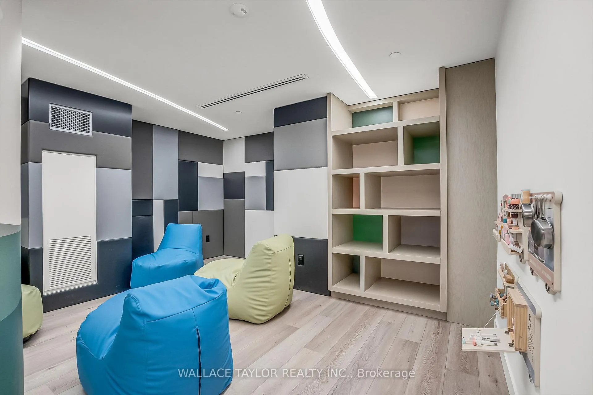 Photo 23 of Unit 823, 28 Eastern Avenue, Toronto, Moss Park — HOMEH
